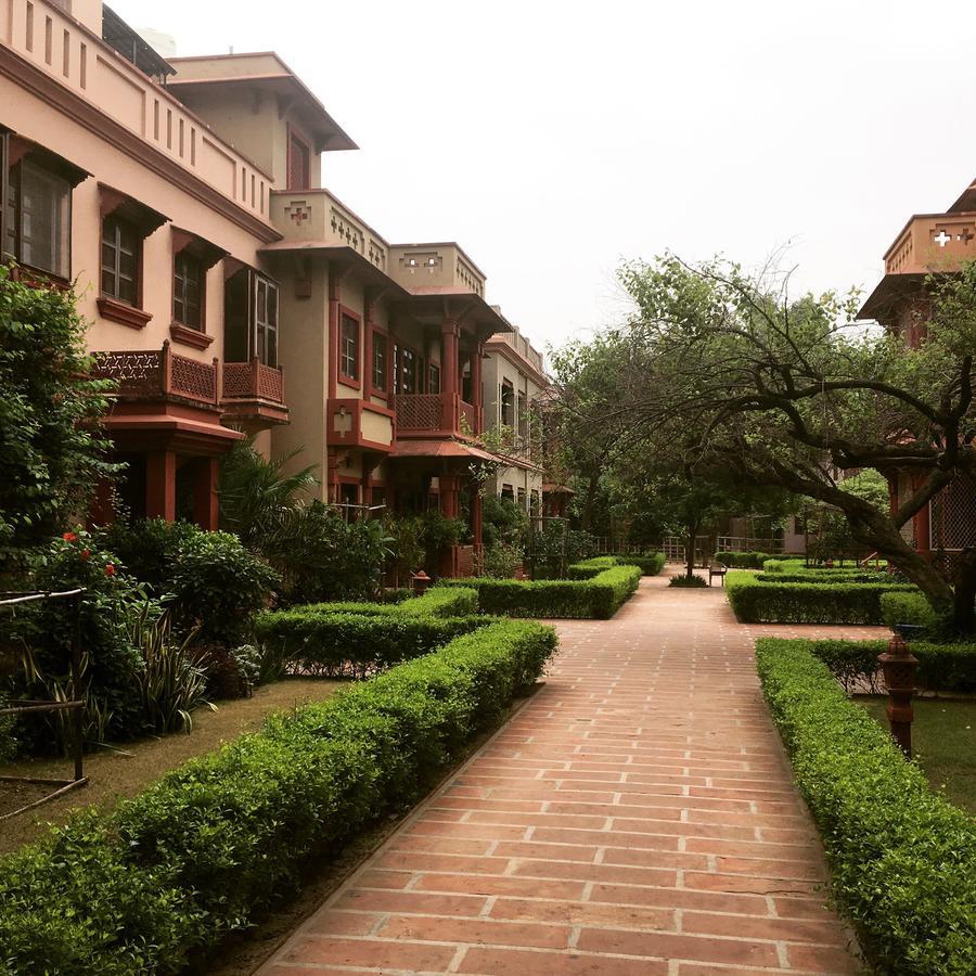 Mvt Guesthouse & Restaurant Vrindāvan Exteriér fotografie