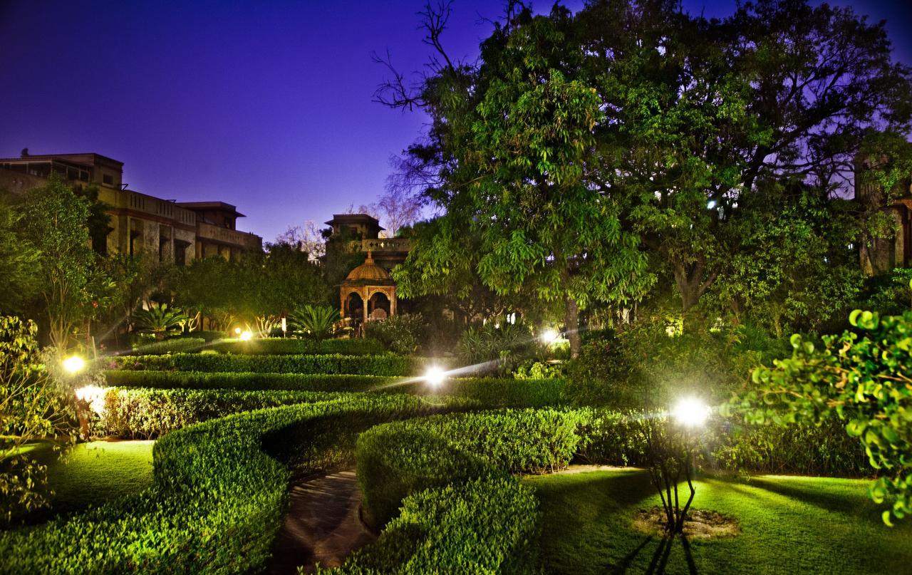 Mvt Guesthouse & Restaurant Vrindāvan Exteriér fotografie