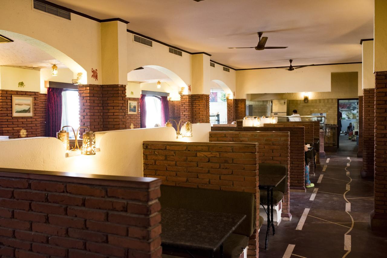 Mvt Guesthouse & Restaurant Vrindāvan Exteriér fotografie